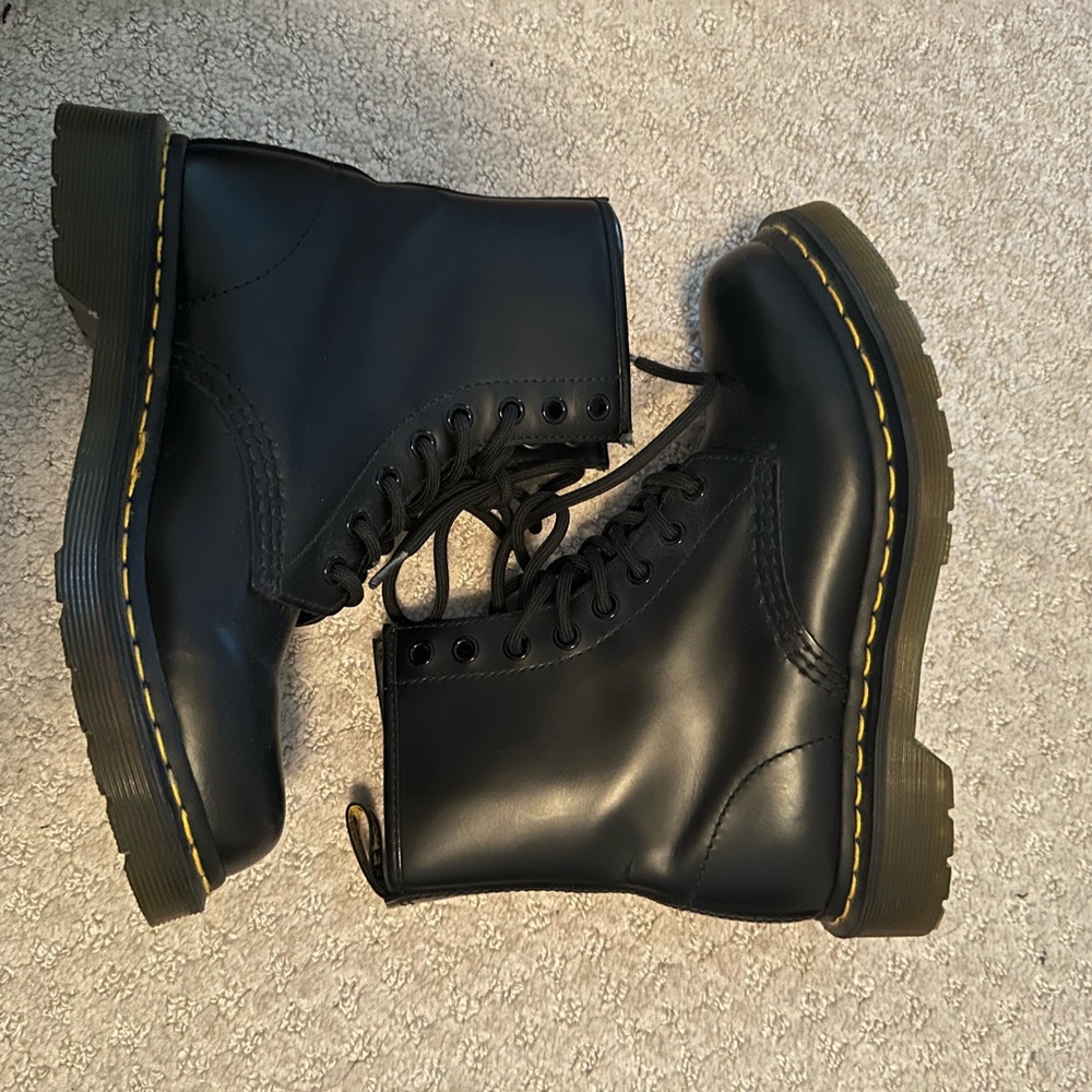 black doc martens 1460s womens 6